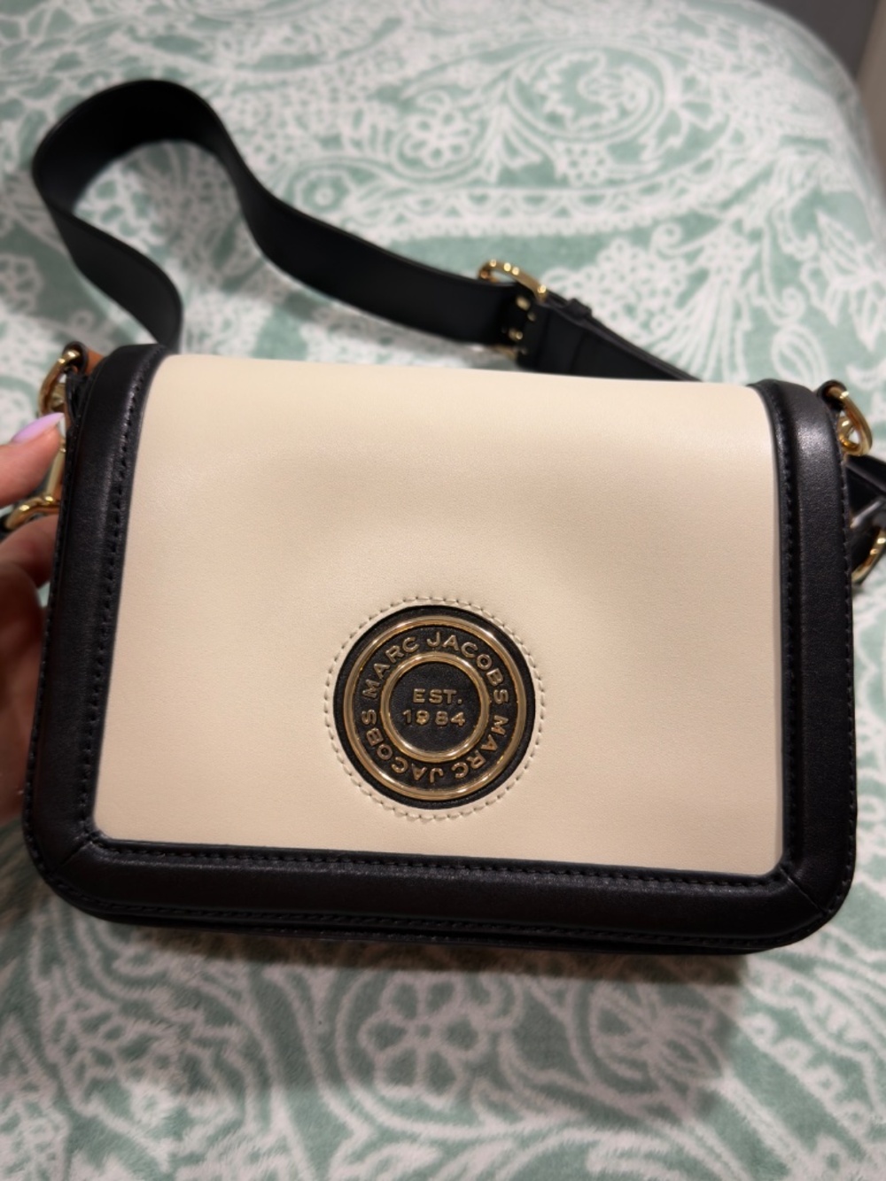 Marc Jacobs Crossbody Bag – Beige & Black – Like New - Picture 6 of 6